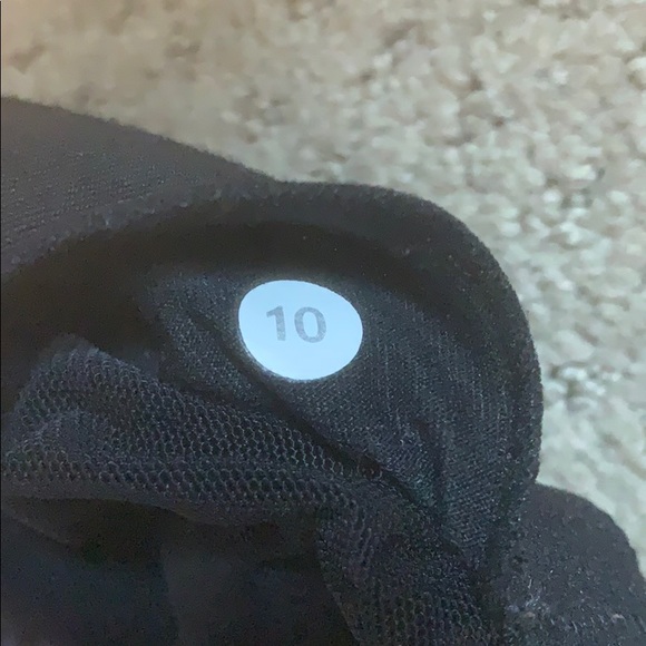 Sz 10 workout tank - Picture 3 of 3